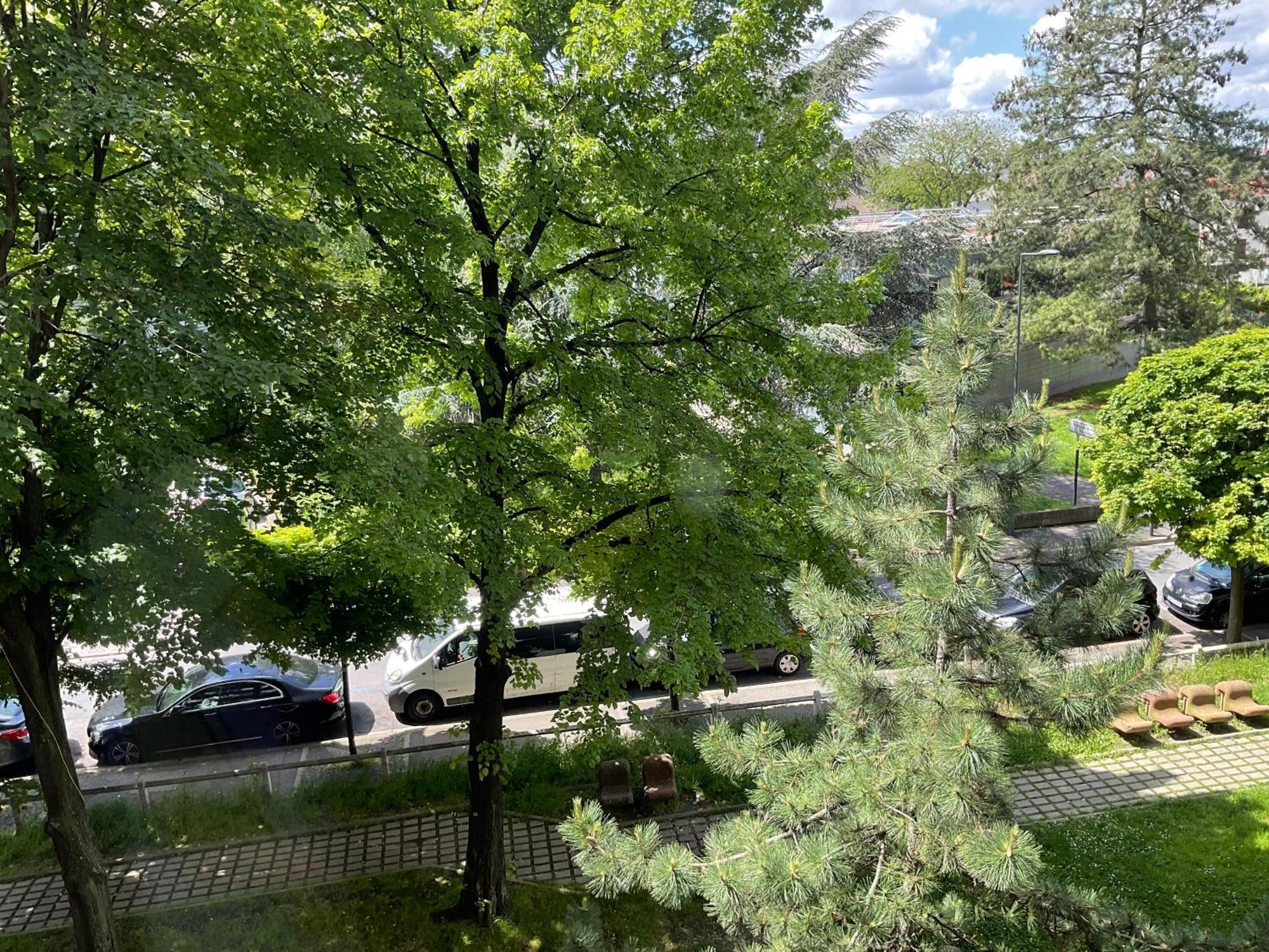 Female-Dortoir Femme -Dorm Shared Room Paris Bobigny Dış mekan fotoğraf