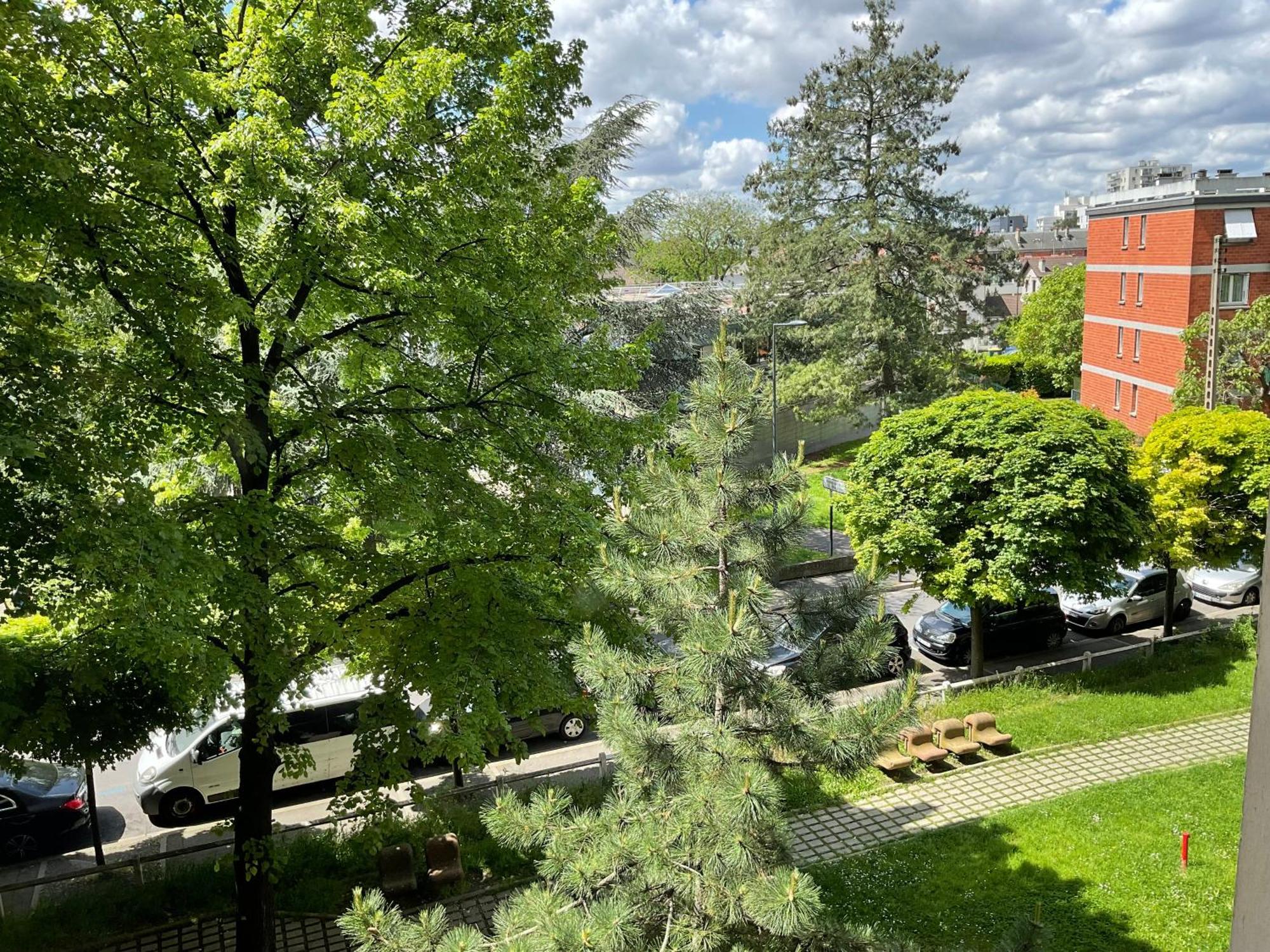Female-Dortoir Femme -Dorm Shared Room Paris Bobigny Dış mekan fotoğraf