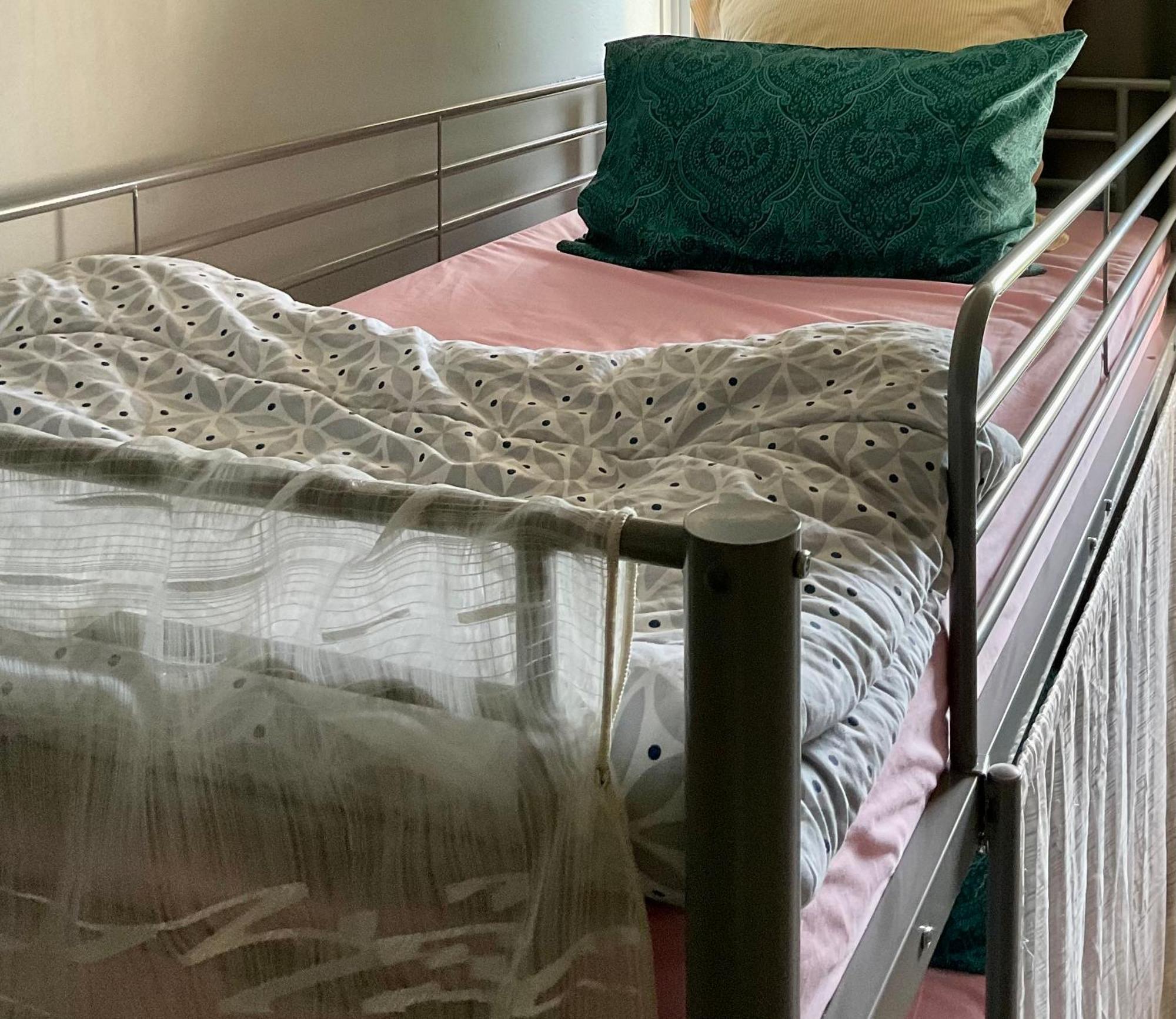Female-Dortoir Femme -Dorm Shared Room Paris Bobigny Dış mekan fotoğraf